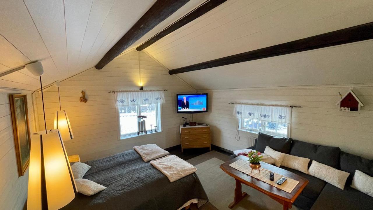 Prinsgarden B&B Rum Stugor Mora Esterno foto